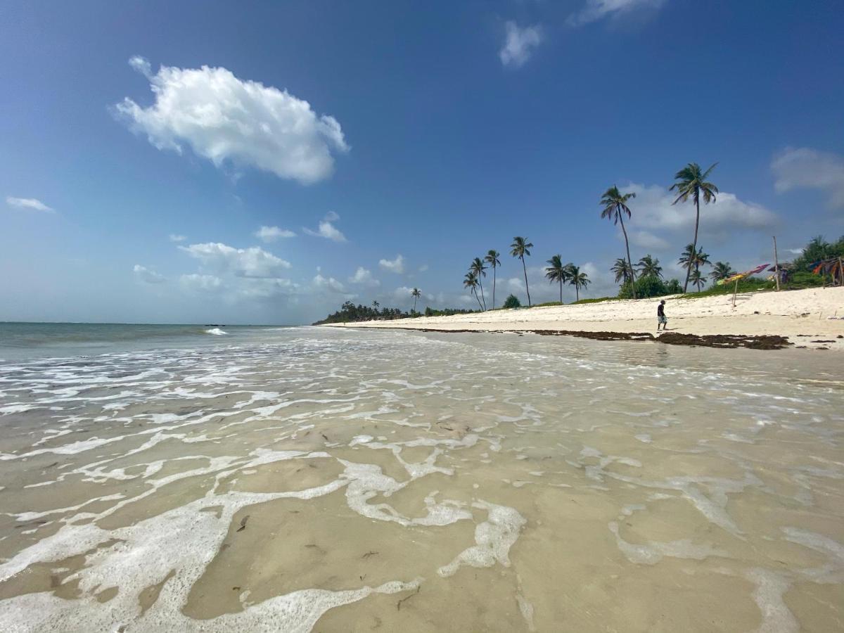 Aqua Resort Diani Beach Eksteriør billede
