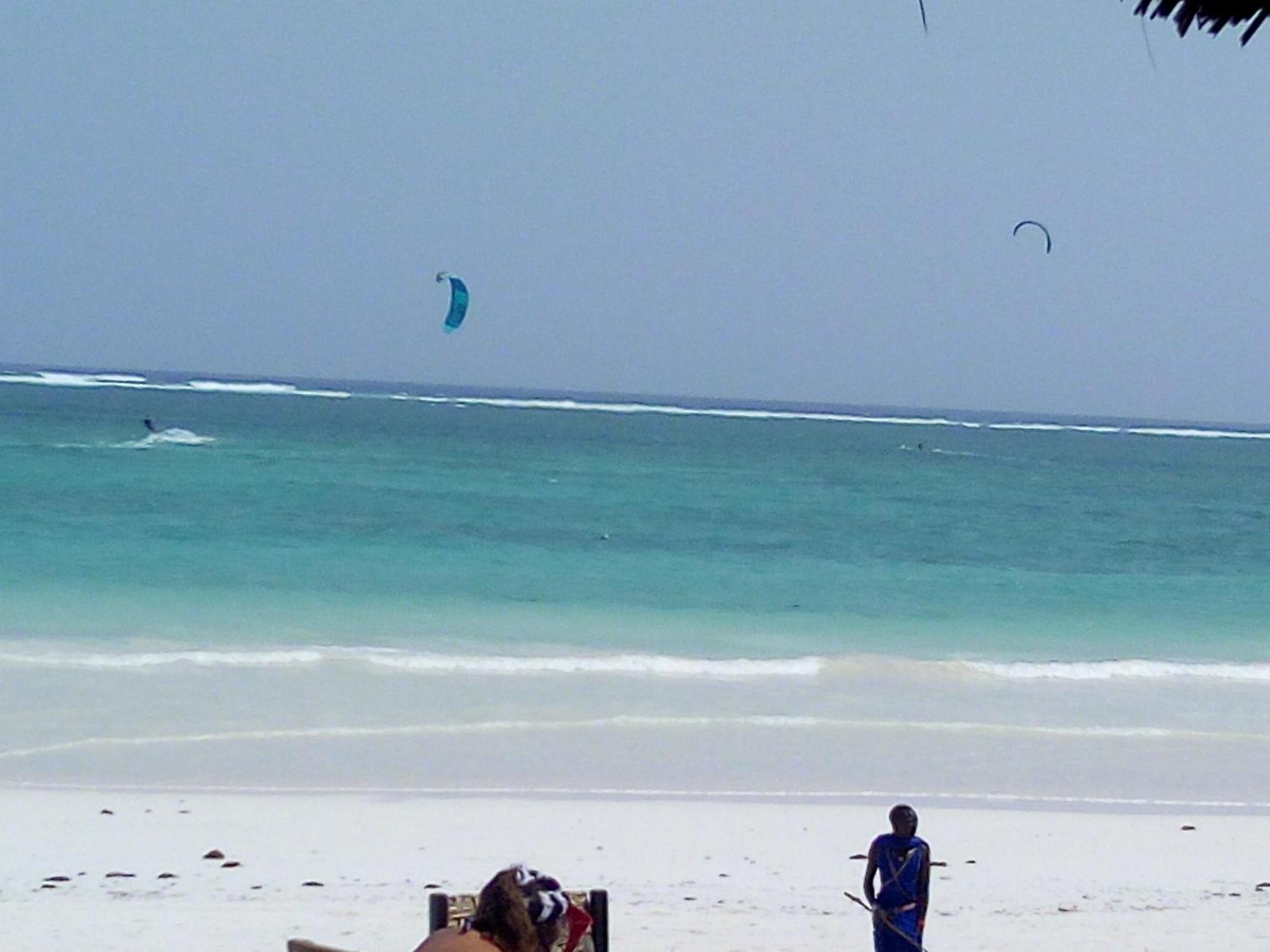 Aqua Resort Diani Beach Eksteriør billede